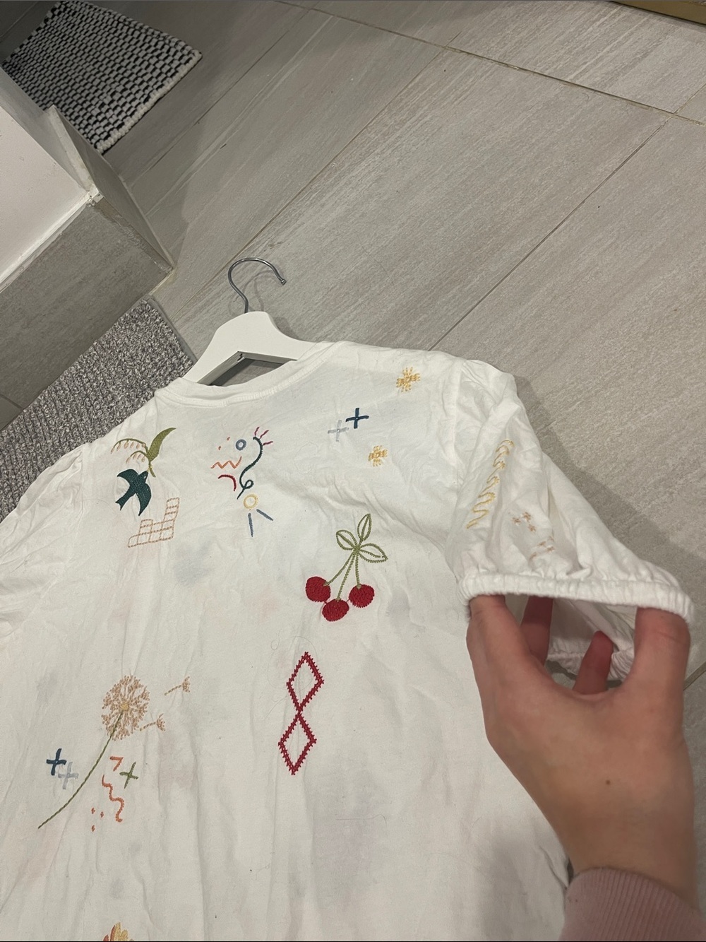 Johnny Was Cleo Short Puff Sleeve Tee Embroidered Top Size Medium White - Picture 7 of 7